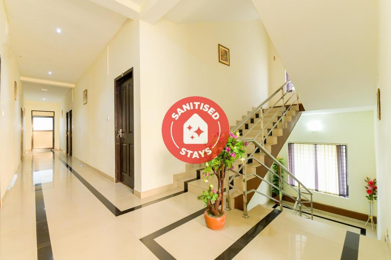 Oyo 8273 Diamond Inn Kochi 外观 照片