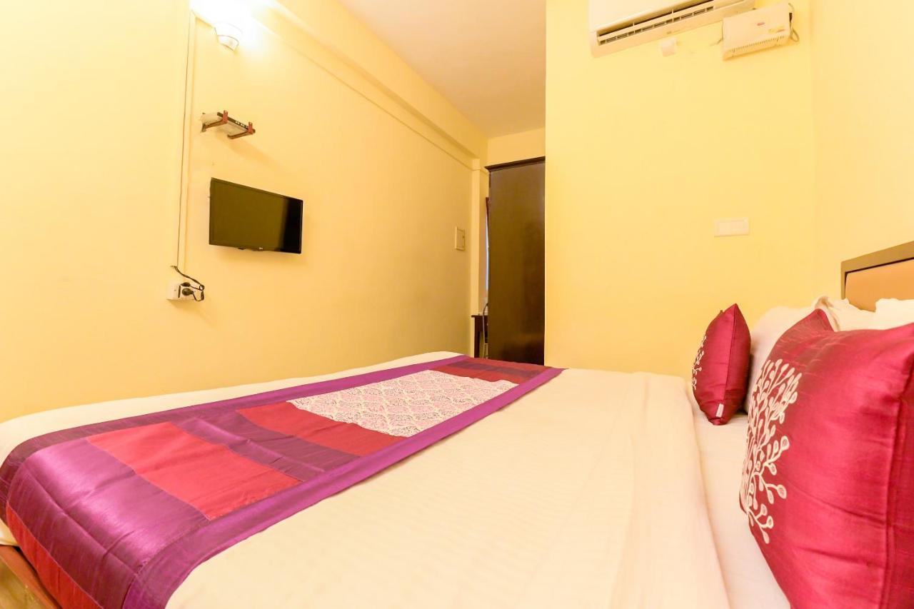 Oyo 8273 Diamond Inn Kochi 外观 照片